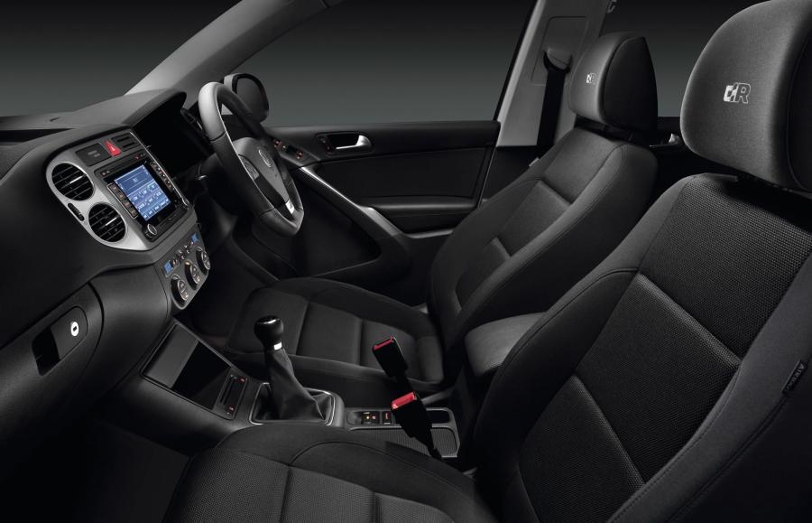  Volkswagen Tiguan R-Line 2008 года  (UK) (фото 2 из 3)